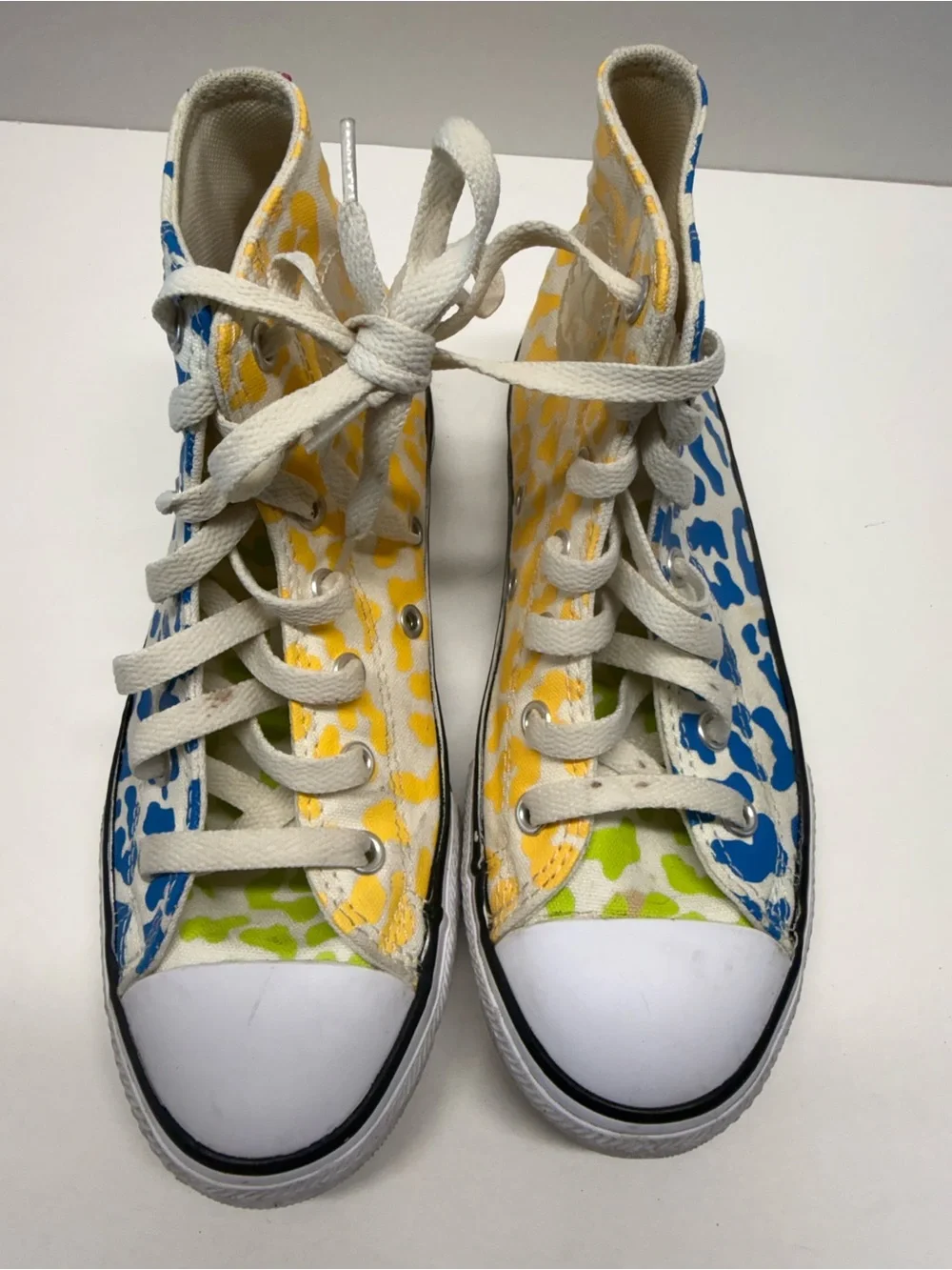 Converse eye catching